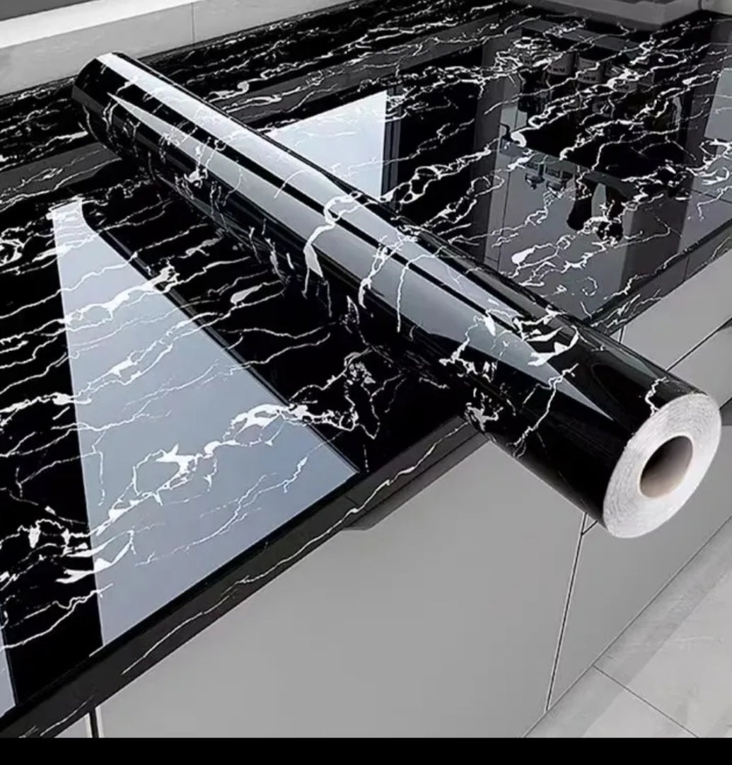 Papel adhesivo símil mármol para mesada de cocina